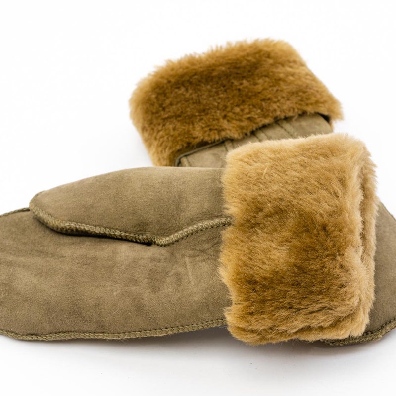 Mens Leather Gloves: Sheepskin Lined Winter Gloves Black