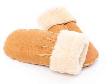 Handmade Merino Sheepskin Mittens: Soft Wool Winter Gloves