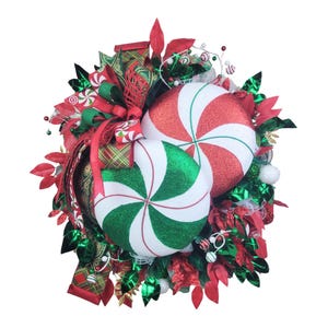 Peppermint wreath, Peppermint Decor, Candy Wreath, Candy Christmas wreath, Candy Cane Wreath, Candy Cane Decor, Christmas Peppermint Wreath