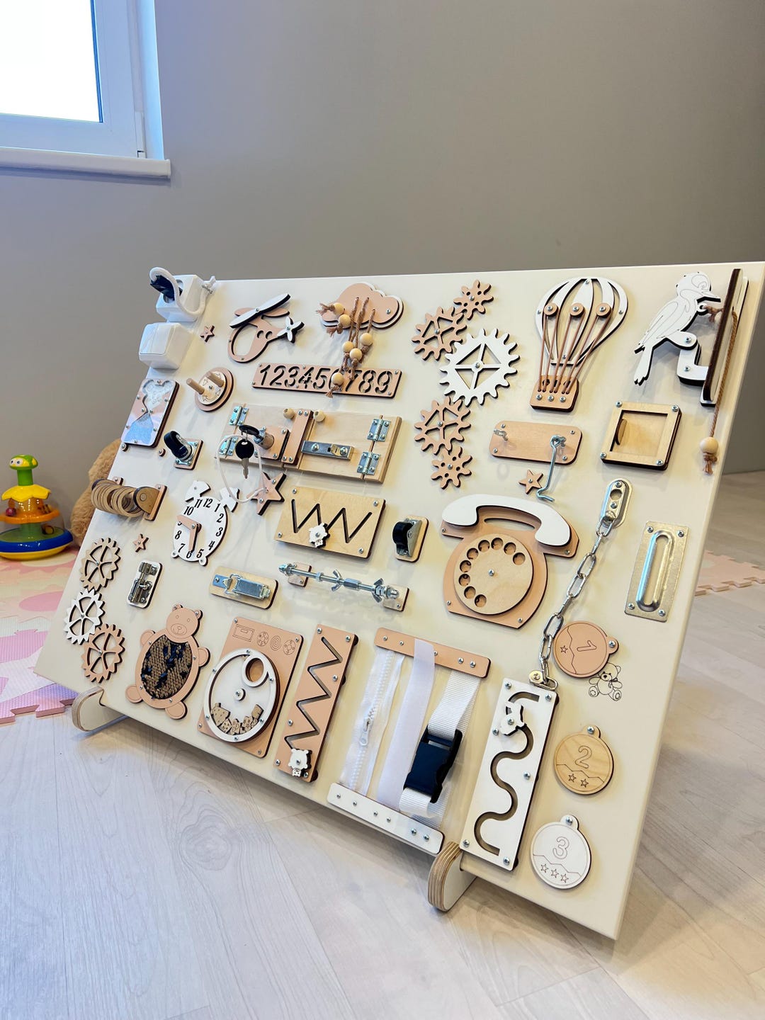Planche D'Activités Montessori 42x32 Cm – Busy Board Sensoriel En Bois – Dès 1 An