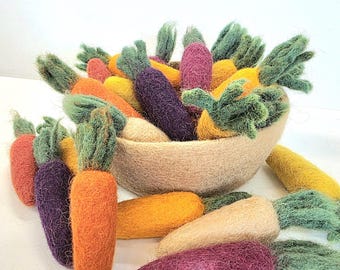 Felt Heirloom Mini Carrots 6cm 2.4 in / Needle Felted Wool Easter Bunny Carrot Loose Parts for Play Food Garland Decoration Pretend Play