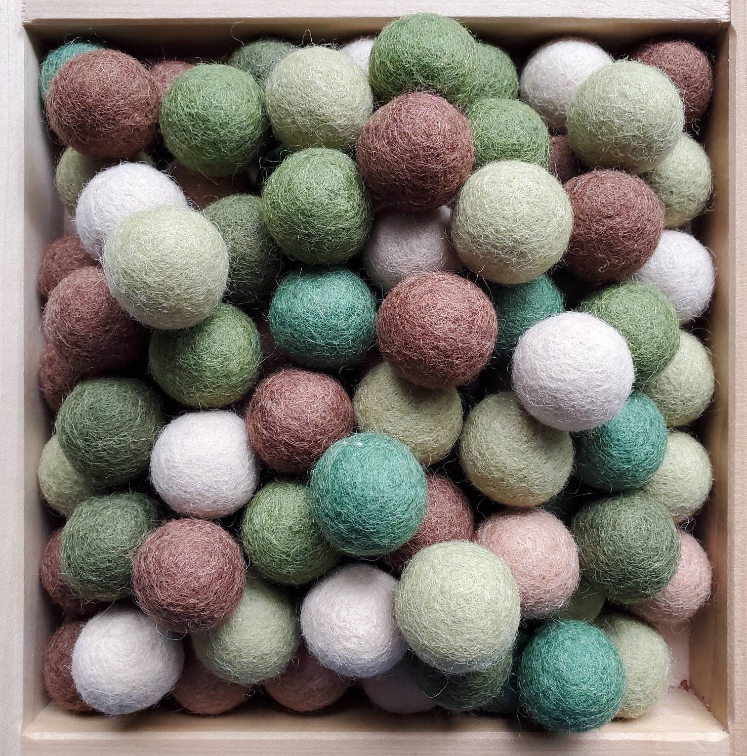 抹茶ラテ色カボションの3way大ぶりピアス☻ 