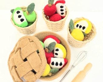 Felt Fillable Apple Pie Play Set / Apple Pie Bakery Pretend Play Food / Needle Felted Pie Shell Mini Felt Apples Apple Slices Loose Parts