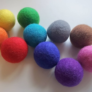 BIG Felt Balls Rainbow Primary Colors Set of 10 1.6 in 4 cm / Large Wool Montessori Colour Sorting Play Food Math Manipulatives Pom Poms