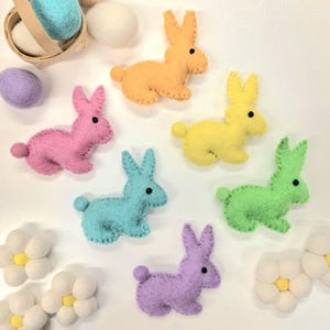 Felt Spring Bunnies / Needle Felted Easter Bunny Decoration / Wool Easter Rabbit Loose Parts for Sensory Play / Baby Bunny Rabbits Ornament