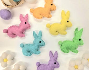 Felt Spring Bunnies Loose Parts / Needle Felted Wool Easter Rabbits Decoration Baby Shower Table Decor Nursery Ornament Sensory Play