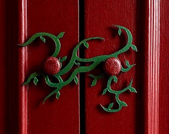 Victorian art-nouveau vine latch for maximalist homes