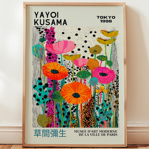 Puede incluir: Un póster enmarcado con un diseño floral colorido. La obra de arte presenta flores naranjas, rosas y amarillas con patrones de puntos negros. El texto incluye "YAYOI KUSAMA TOKYO 1998" y caracteres japoneses.