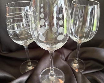 Mikasa Cheers Clear Etched Glass Wine Glasses/Sold Individually/Barware