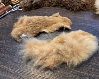 Alpaca fur remnant pieces, all natural, super soft, real fur. Free shipping. See pics for sizes. Whats shown is what you will receive.