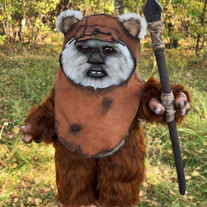 Ewok Wicket Wystri Warrick plyschreplika ATT BESTÄLLA