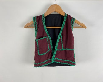 Vintage Red Hand Embroidered Cropped Vest, Vintage Bolero, traditional clothing, local women&#39;s clothing with hand stitched, Vintage Vest