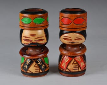C1599 日本の木製伝統工芸アイヌこけし人形 ヴィンテージ 2個入り 置物