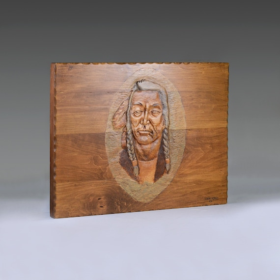 手彫り木製レリーフパネル：ネイティブアメリカンインディアンチーフ