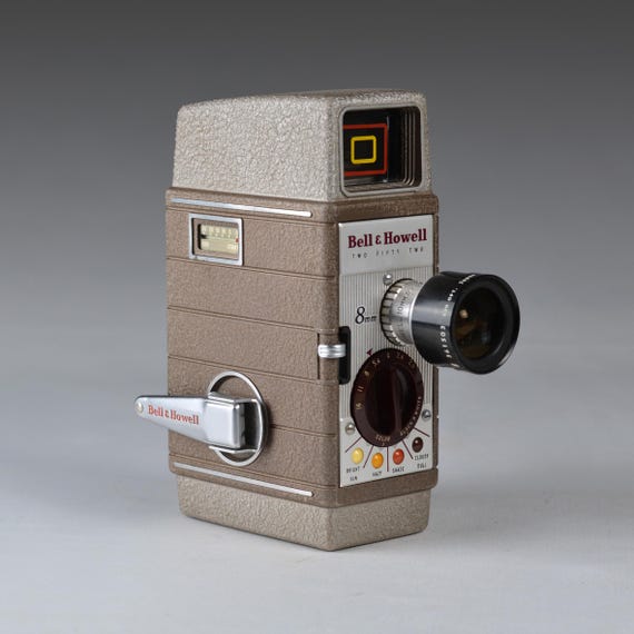 1950s Vintage Bell & Howell Two-fifty-two 252 8mm Movie