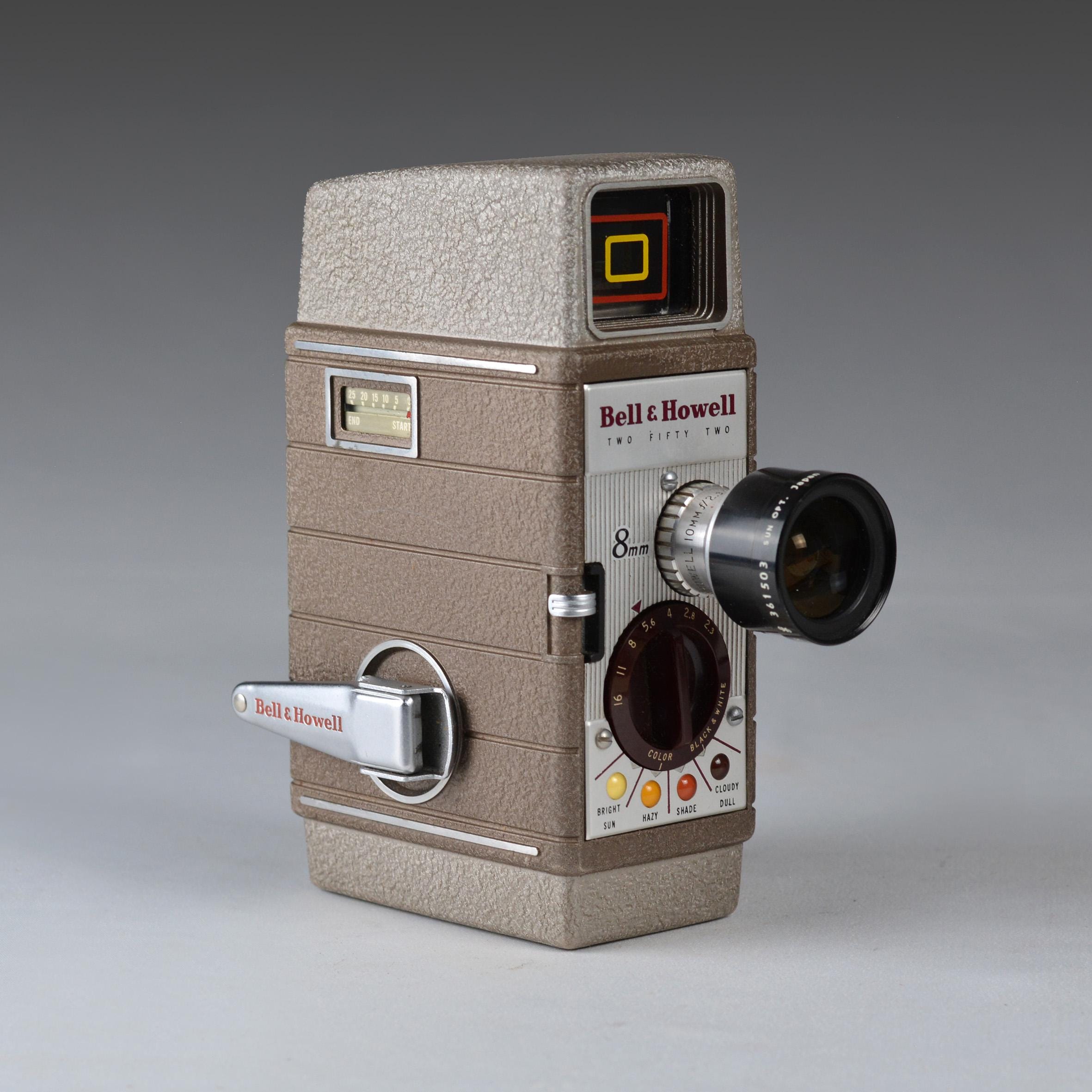 1950s Vintage Bell & Howell Two-fifty-two 252 8mm Movie