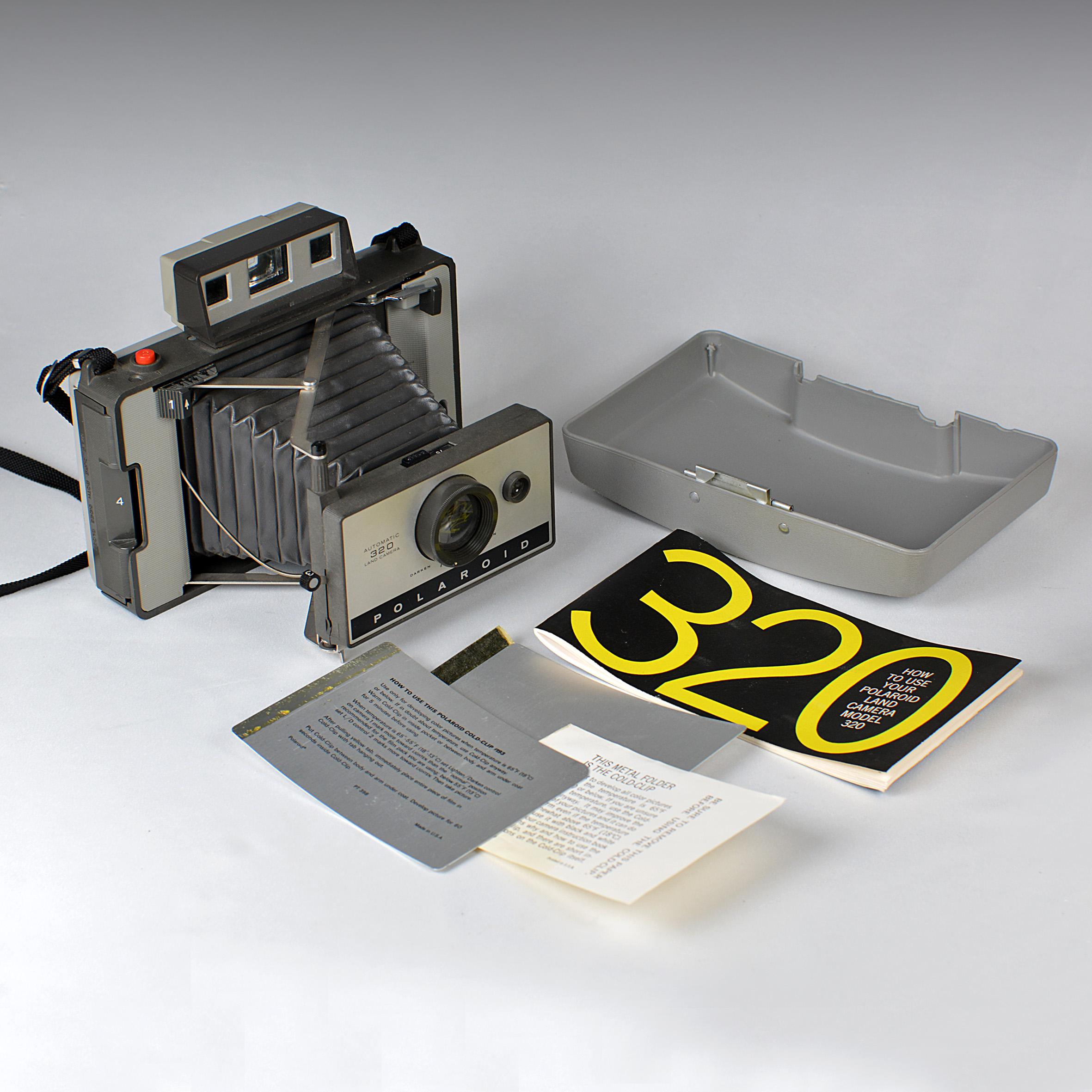 ヴィンテージ ポラロイド オートマチック 320 ランドカメラ - 1969 年