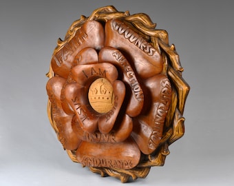Placa vintage de madera tallada a mano con flores: Rosa de Yorkshire, arte cristiano (46 cm) (N3805)
