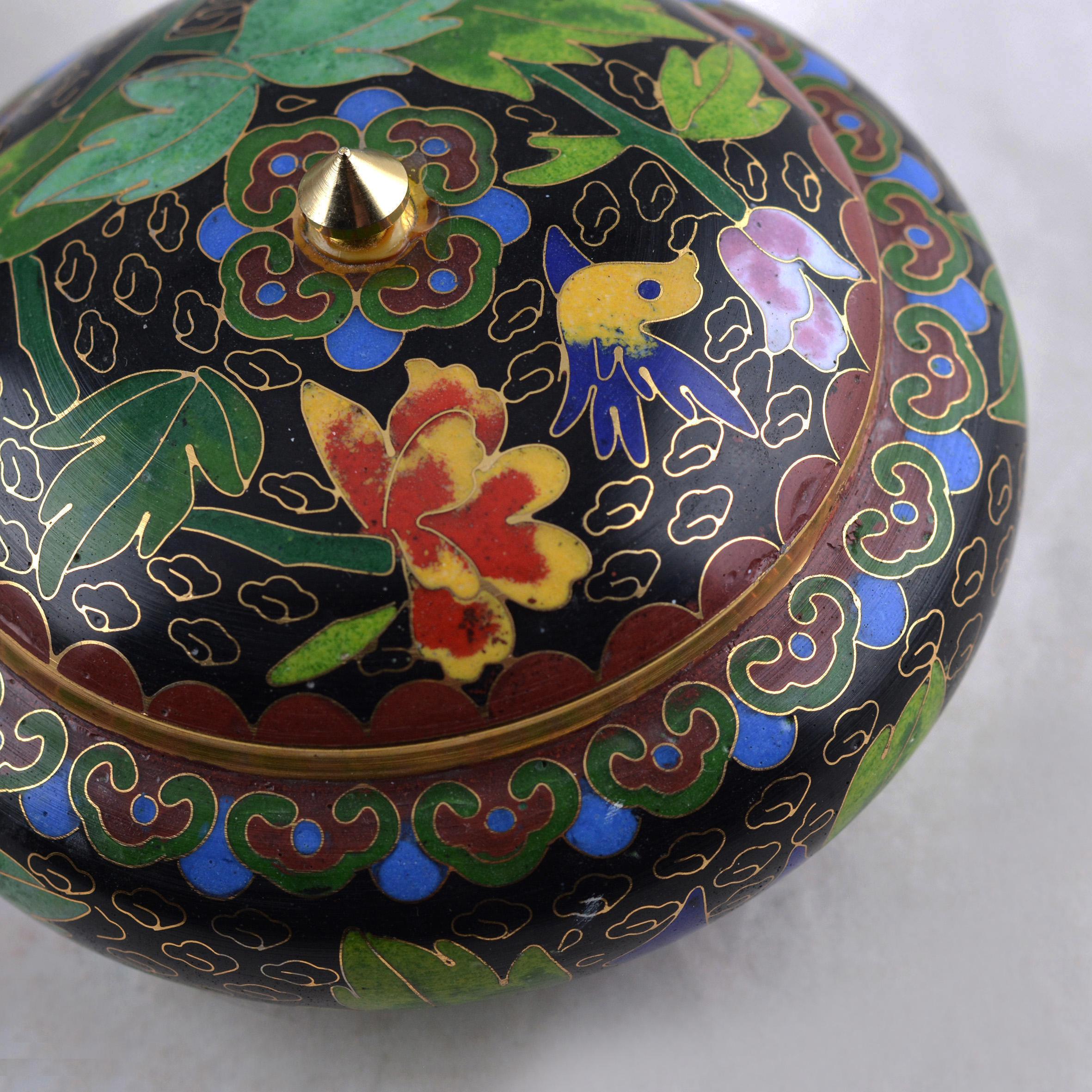 七宝焼き ヴィンテージ花模様七宝焼き小物入れ：中国製エナメル蓋付きペア