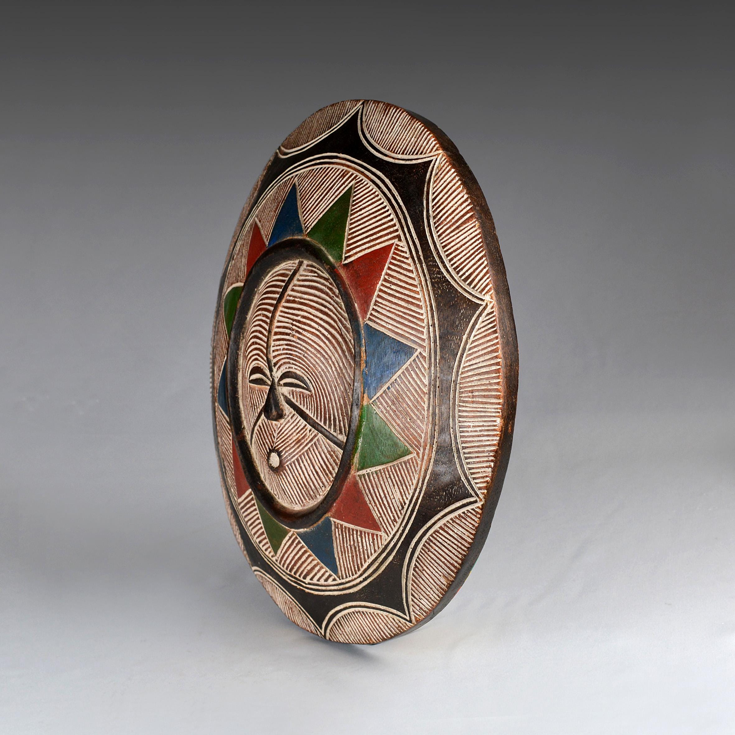 Cameroon Bamiléké Tribal Shield: Authentic West African Art, Circa