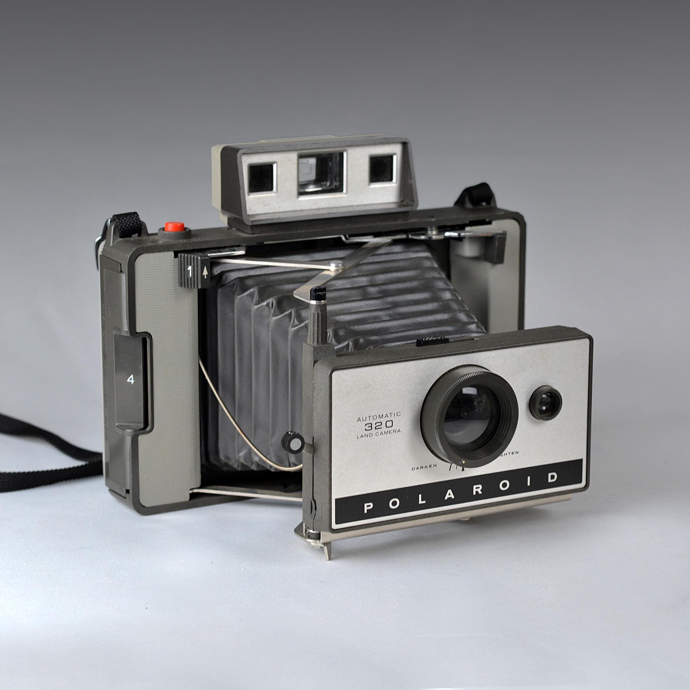 ヴィンテージ ポラロイド オートマチック 320 ランドカメラ - 1969 年