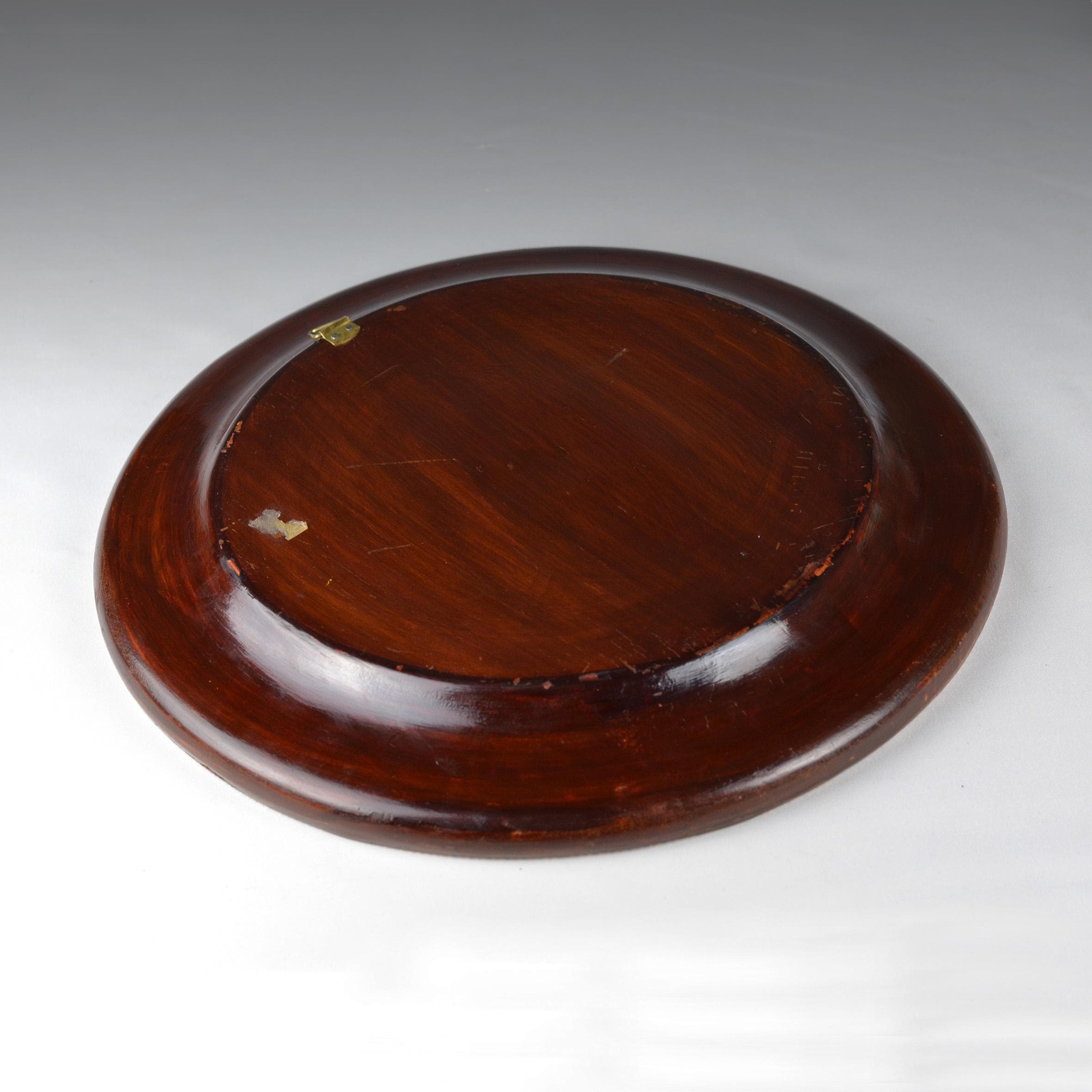 Vintage Egyptian Mother of Pearl Inlay Wooden Plate: Tutankhamun
