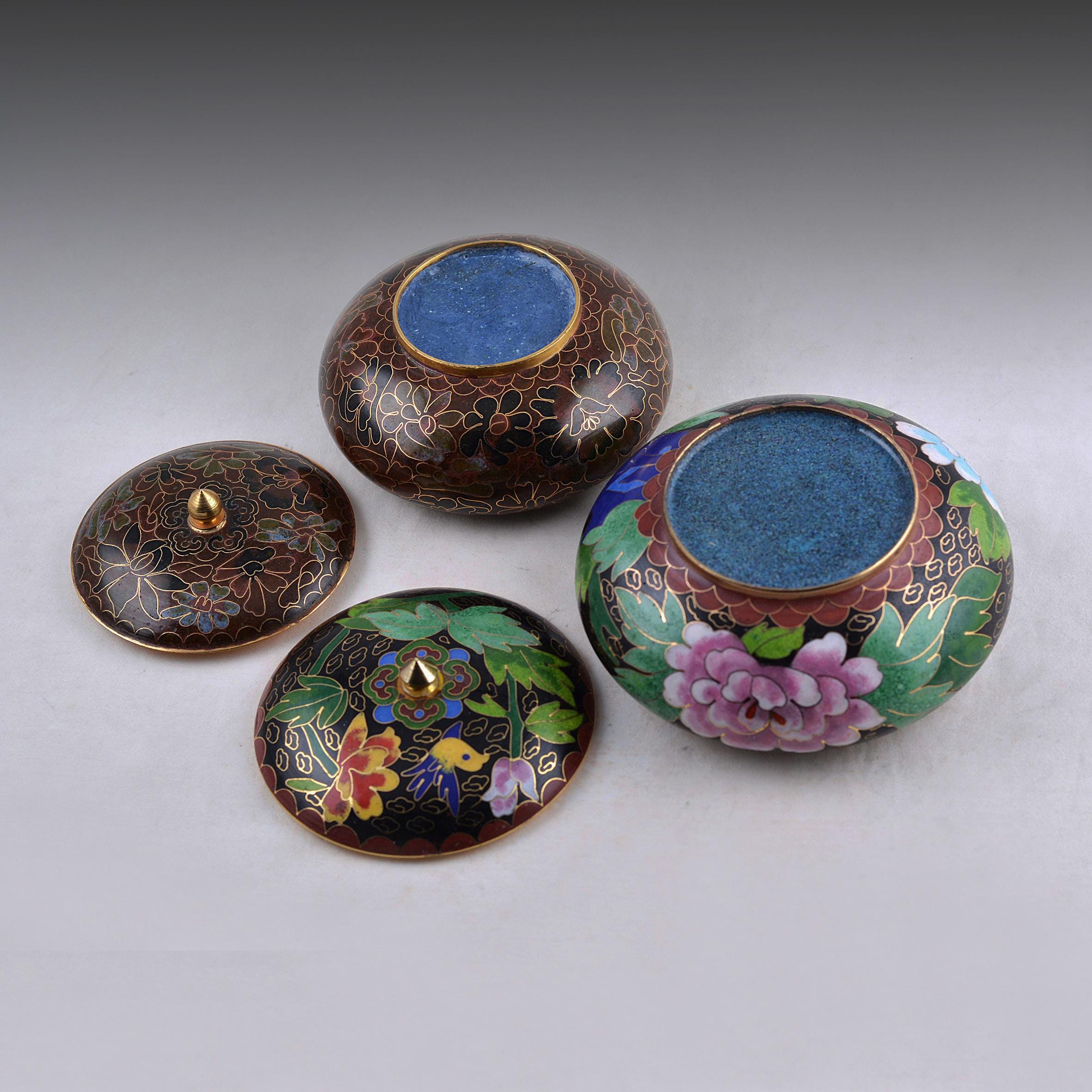 七宝焼き ヴィンテージ花模様七宝焼き小物入れ：中国製エナメル蓋付きペア