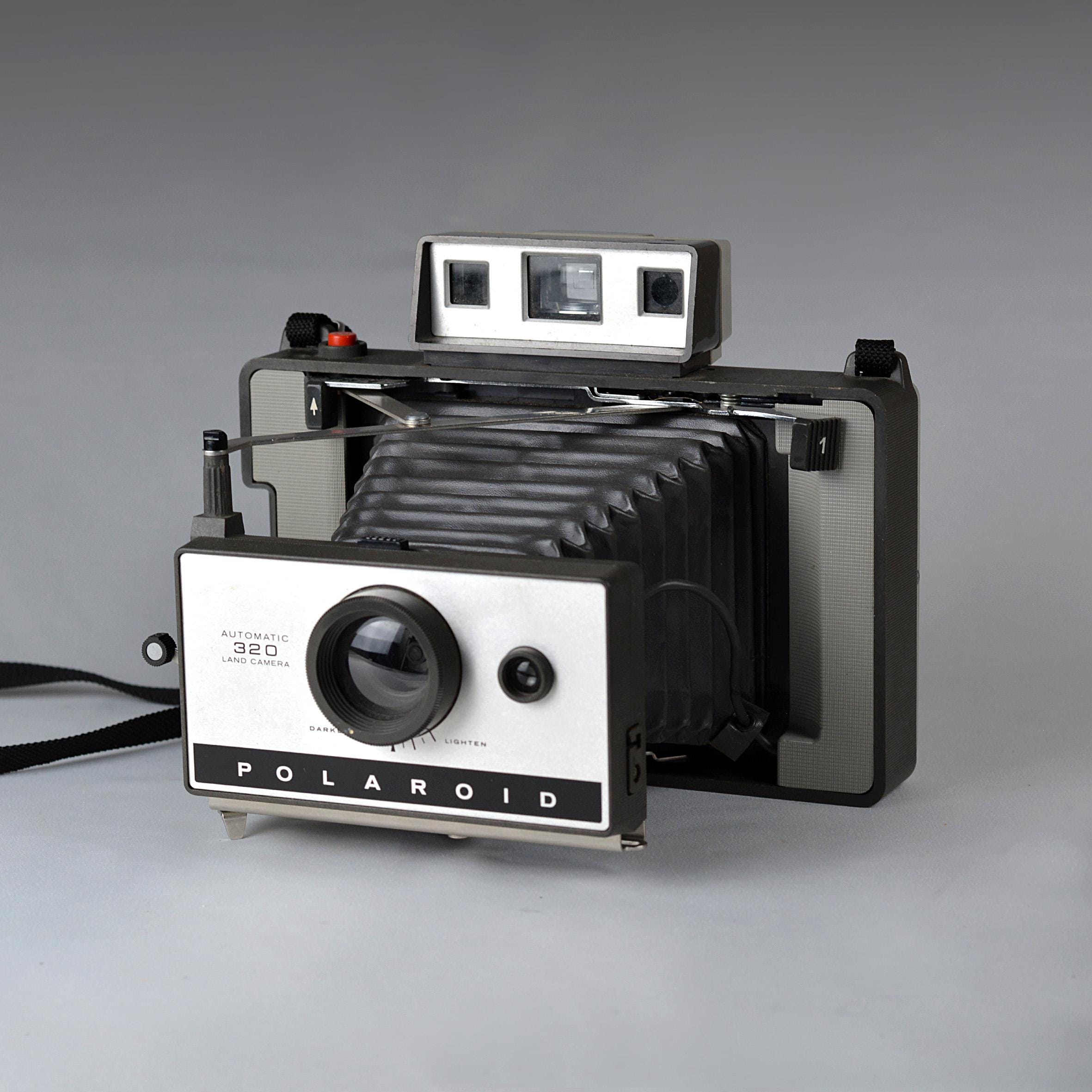 ヴィンテージ ポラロイド オートマチック 320 ランドカメラ - 1969 年