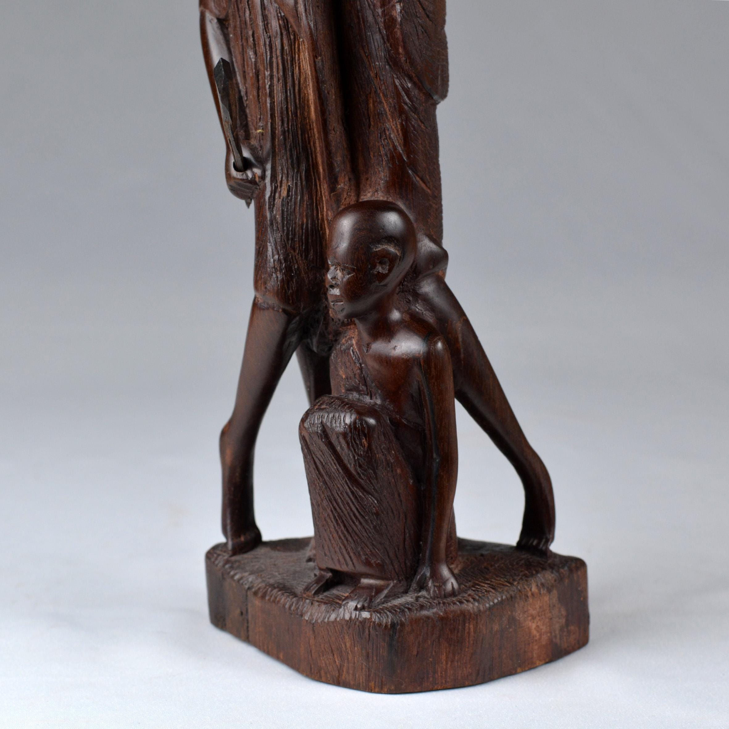 ヴィンテージの手彫りアイアンウッド彫刻：ケニアのマサイ族の民芸品