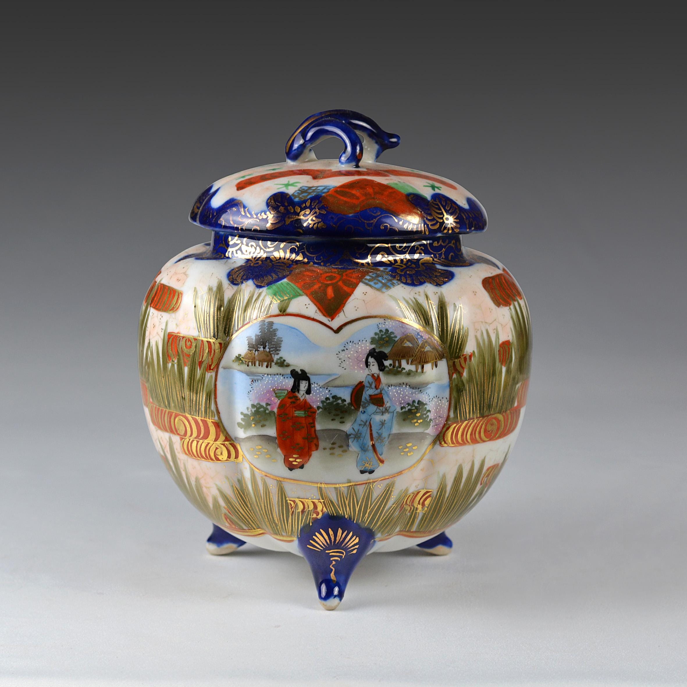 アンティーク明治九谷磁器クッキージャー: 手描き芸者、コバルトブルー