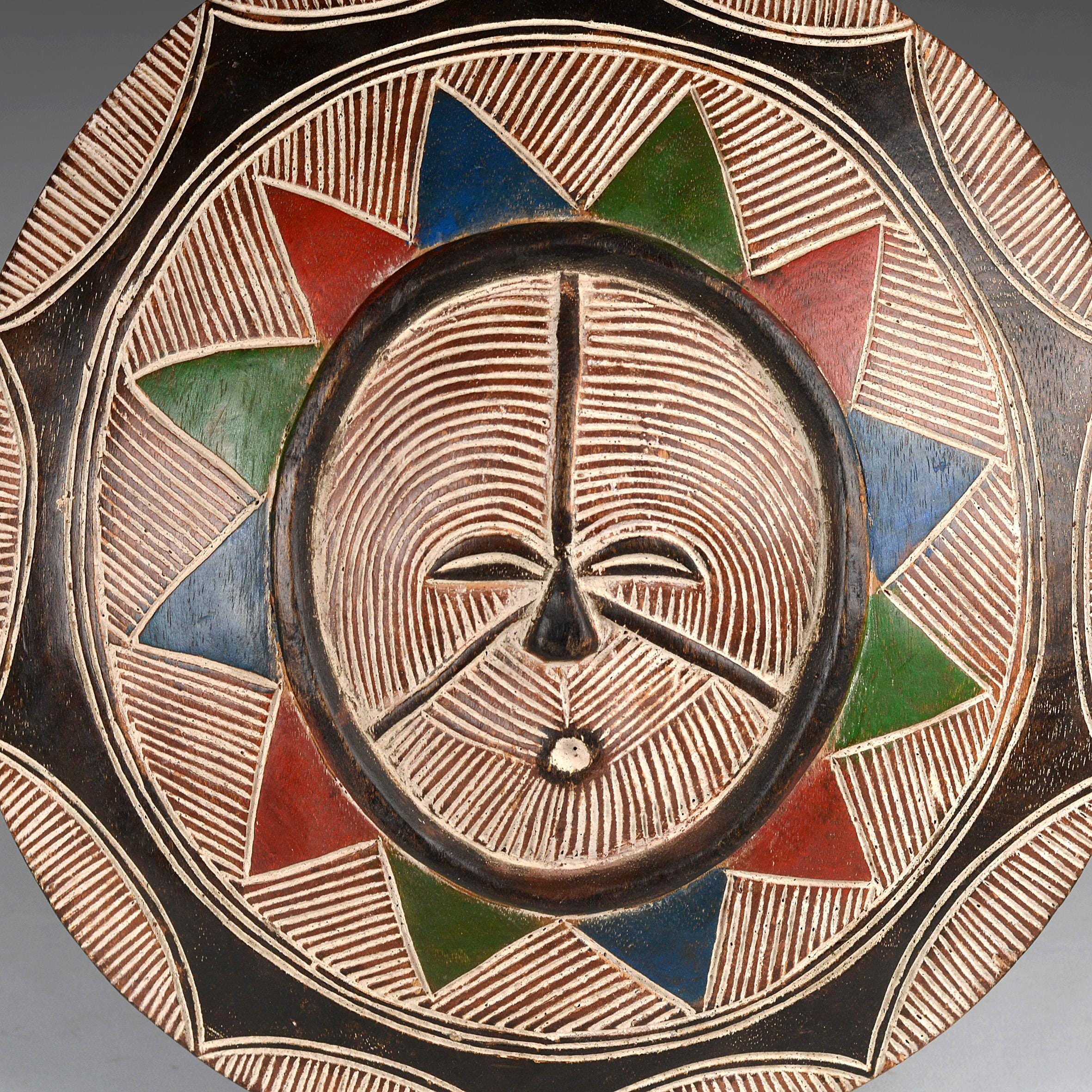 Cameroon Bamiléké Tribal Shield: Authentic West African Art, Circa