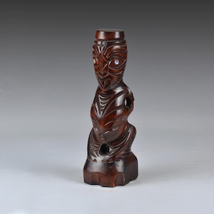 Vintage Maori Totem Tiki Tekoteko Sculpture: Carved Wood Paua Shell Eyes (21.5 cm) (N3196)