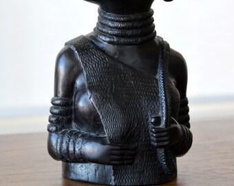 ヴィンテージアフリカンアイアンウッドガール胸像彫刻：精巧な黒檀風