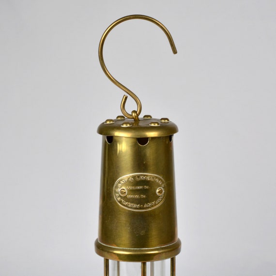 HOCKLEY LAMP&LIMELIGHT CAMPANY(ホックリーランプ&ライムライト