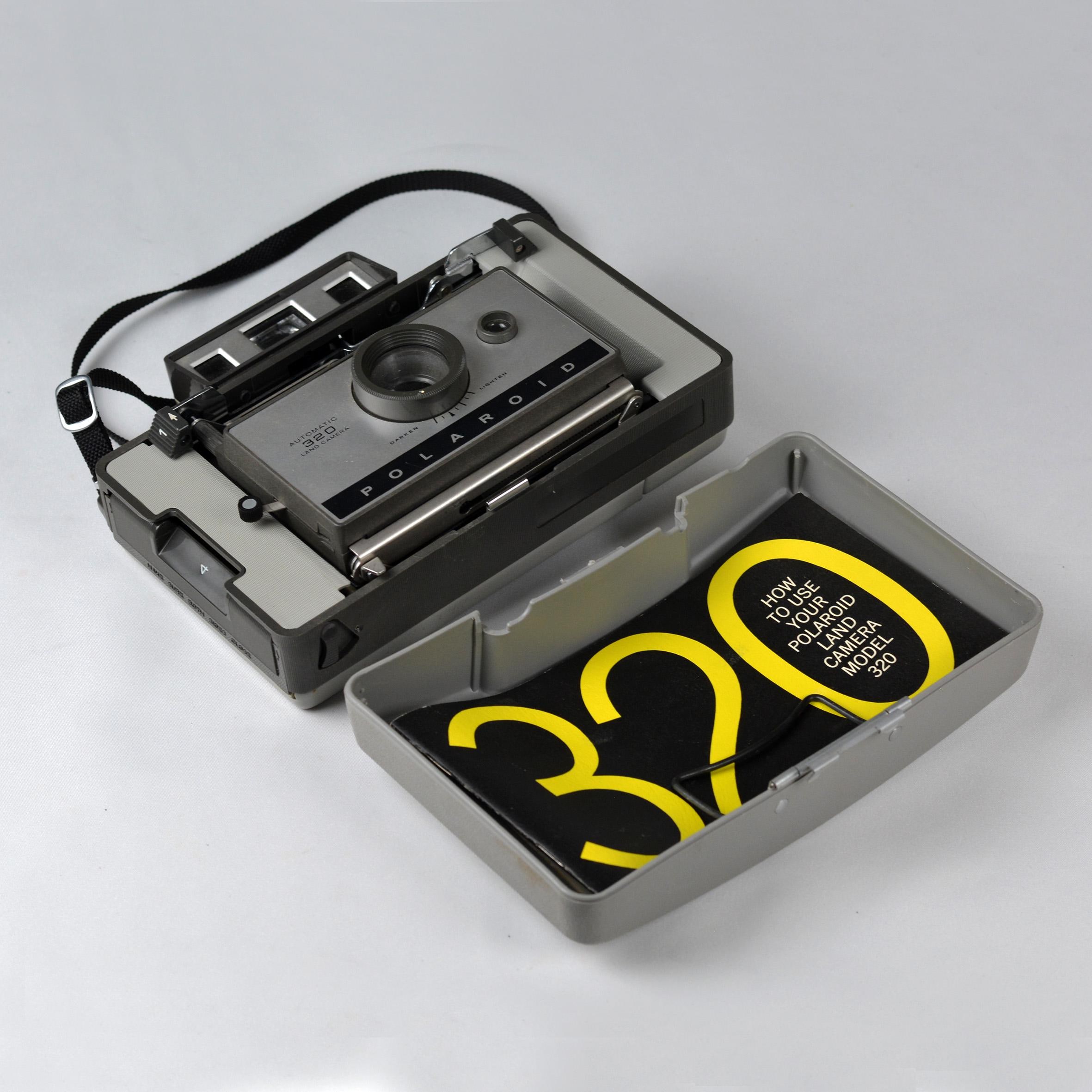 ヴィンテージ ポラロイド オートマチック 320 ランドカメラ - 1969 年