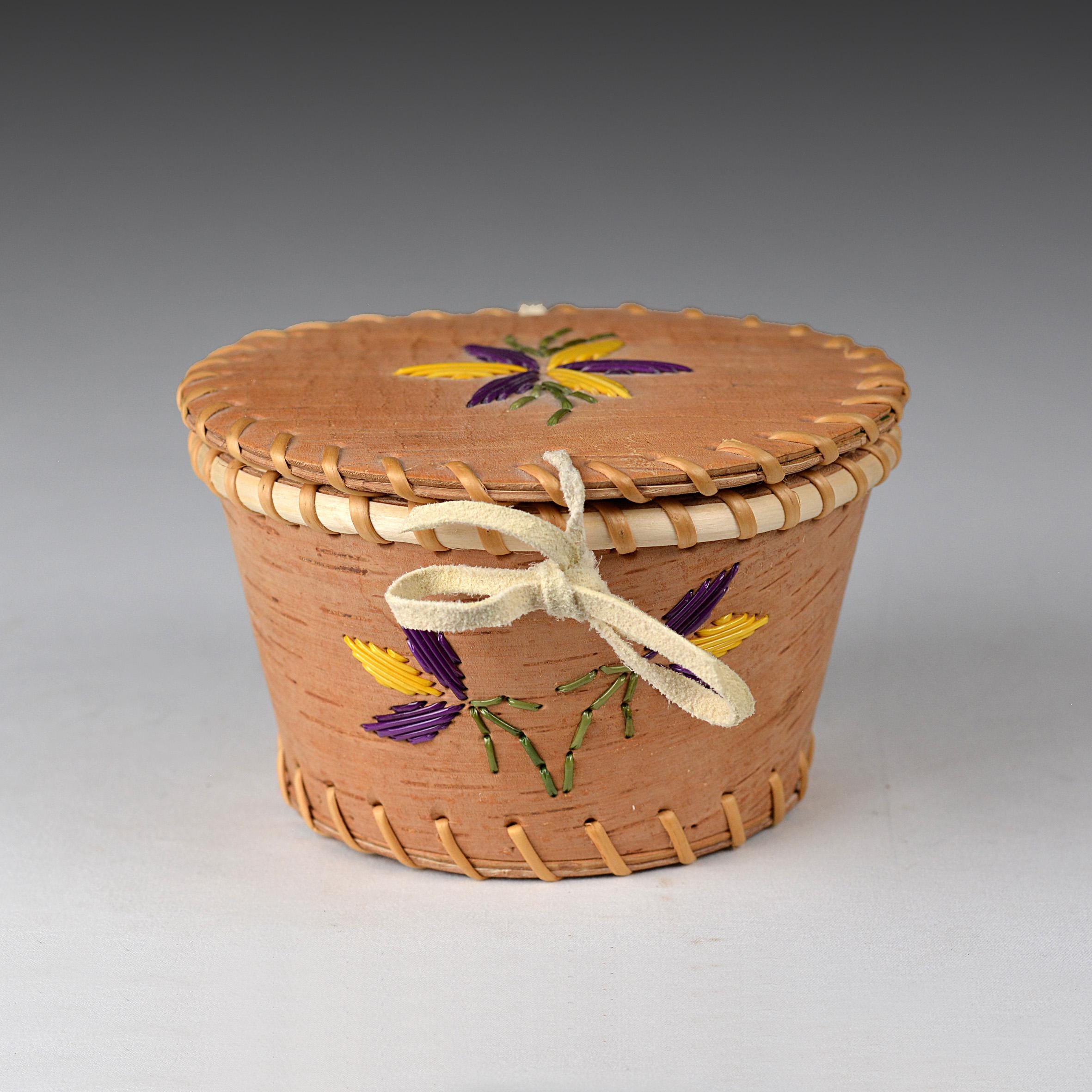 Birchbark Baskets - Etsy Canada