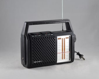 Vintage 1980s Realistic Radio Shack 12-711 AM FM Radio Working