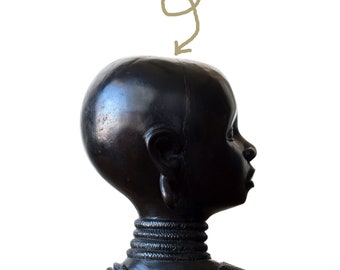 ヴィンテージアフリカンアイアンウッドガール胸像彫刻：精巧な黒檀風