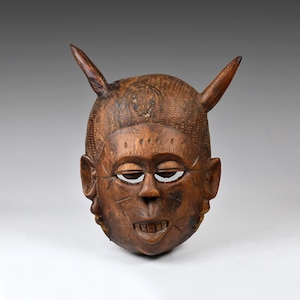 Very Old West African Hand Carved Horned Ceremonial Wood Tribal Mask Wall Hanging 15”/38cm (N3480)