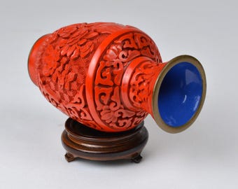 Very Cute Small Vintage Chinese Folk Art Hand Carved