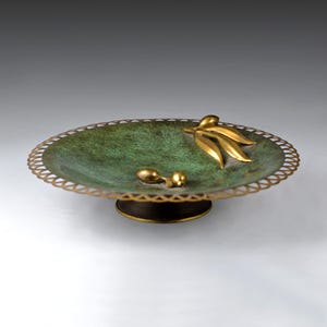 Vintage Oppenheim Israel Brass Footed Fruit Bowl or Bird Bath w/ Decorative Brass Olive Branch Handmade in Israel 11.6”/29.5cm (N3944)