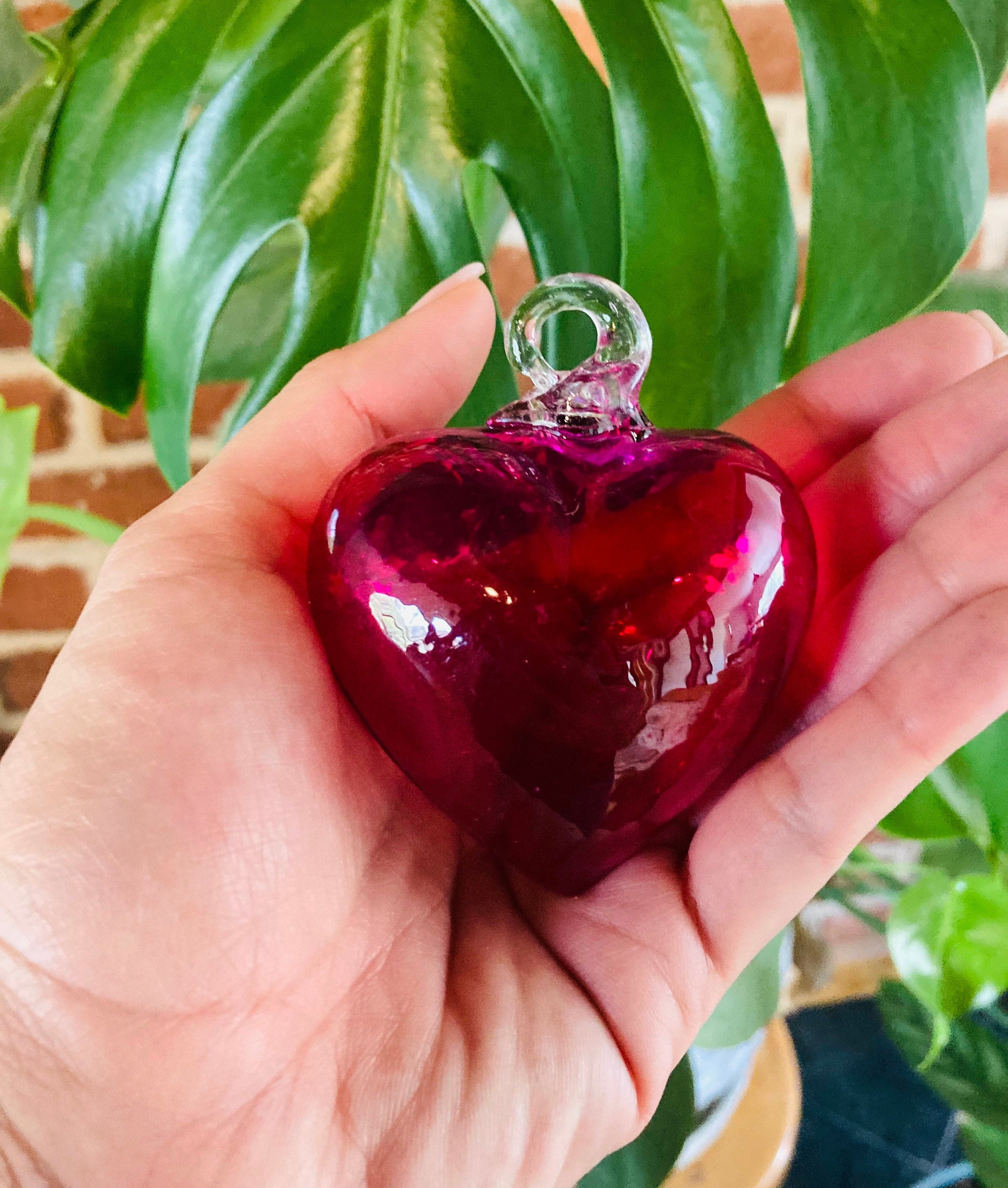 Beautiful Blown Glass Heart. 3.5 glass Heart, BLOWN GLASS Made in Mexico 