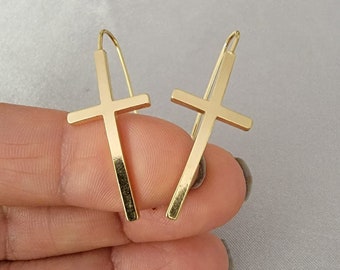 8 X 10mm Wellingsale Ladies 14k Yellow Gold Polished Clover Crucifix Stud Earrings