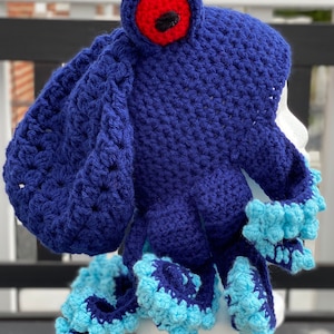 Crochet Kraken Hat: Handmade Octopus Beanie