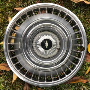 Vintage 1960s–70s Chevrolet Impala Chevelle Hubcaps – 14” Chevy Wheel Covers – Set of 2 or Sold Separately – Garage Decor, Yard Art