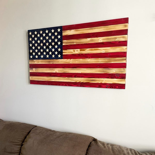Rustikale amerikanische Flagge aus Holz | Rustikale Flagge | Amerikanische Flagge Holz | Palette Amerikanische Flagge | Holz Flagge Wandkunst | Distressed Flaggenschild
