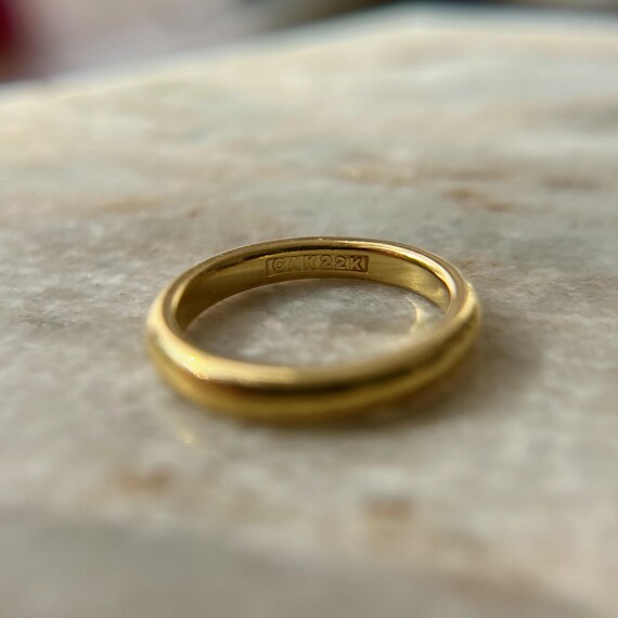 Glowing Solid 22K Yellow Gold Wedding Ring, Size … - image 9
