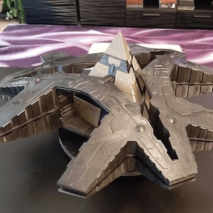 Hatak-Class Pyramid Ship MKII | 60cm Stargate-Inspired Model | FDM 3D Printed | Base Included | Multicolor or Solid