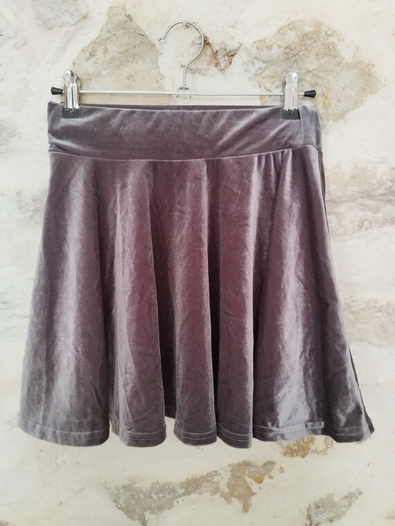 Secondhand Purple Velvet Mini Skirt Woman, Recycl… - image 4