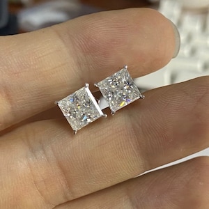 2.50 Ct Princess Cut VVS1/D Solitaire Studs Earrings 14k White Gold Push Back Retail Value 495.00